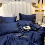 160×200 Komplet pościeli z lamówką i haftem