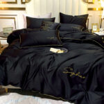 160×200 Komplet pościeli z lamówką i haftem